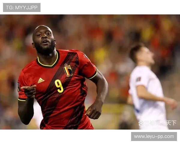 卢卡库与本泽马：终结模式分化，体系依赖度偏移