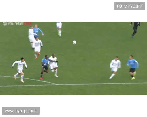 手球判罚为何禁区内标准更严苛？禁区手球规则深度解读